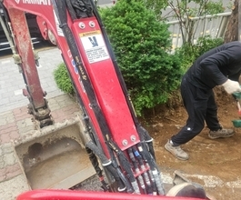 일산덕양구 고양동미니포크레인 아파트 경계석화단철거한 실